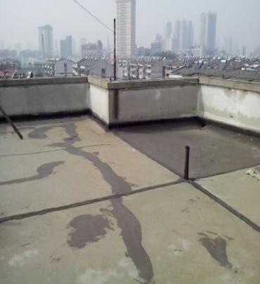 张店漏水维修 楼顶漏水是什么原因，楼顶漏水维修方法是什么?